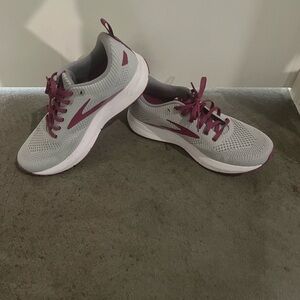 Brooks Gray and Purple Sneakers with Cushioned Comfort